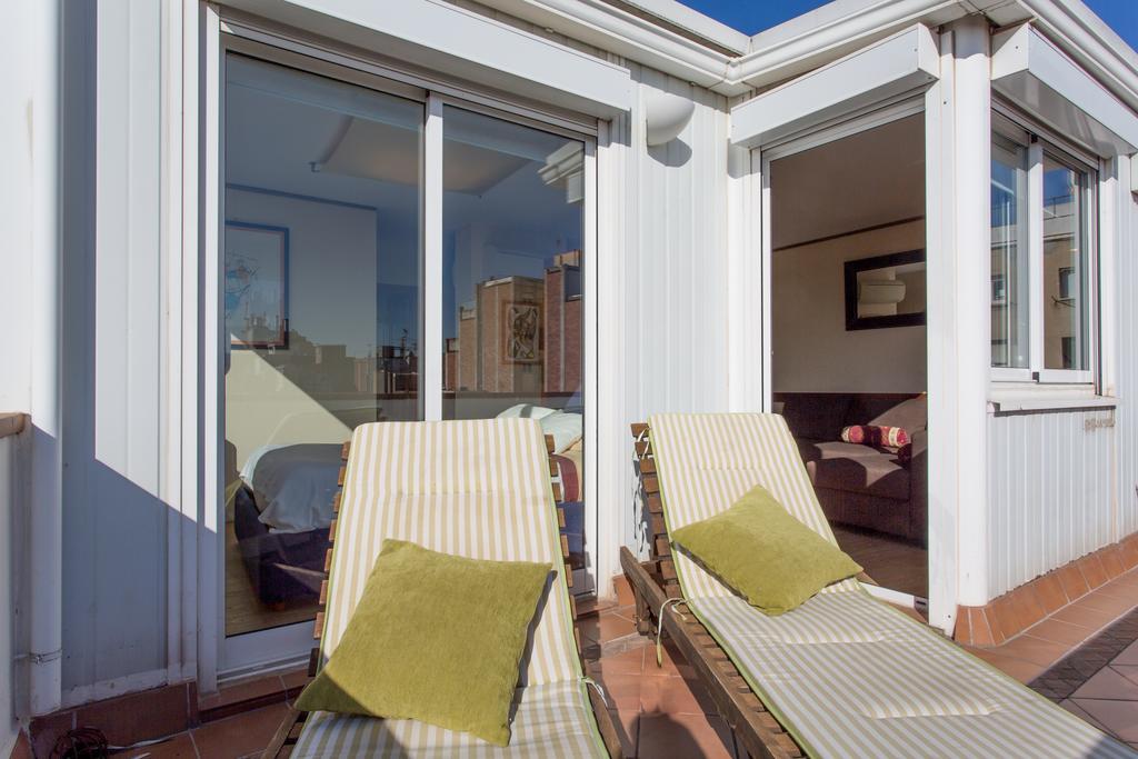 Gaudi Views Apartment バルセロナ エクステリア 写真